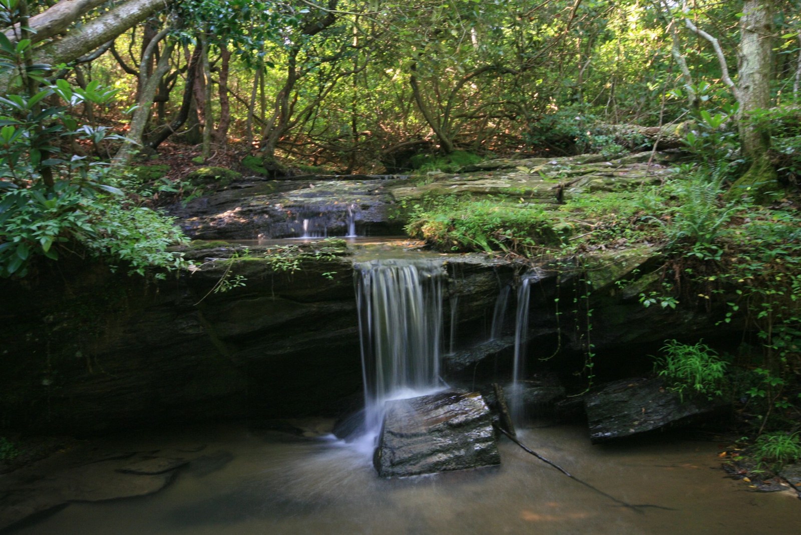Majestic Mountain common-area waterfall
